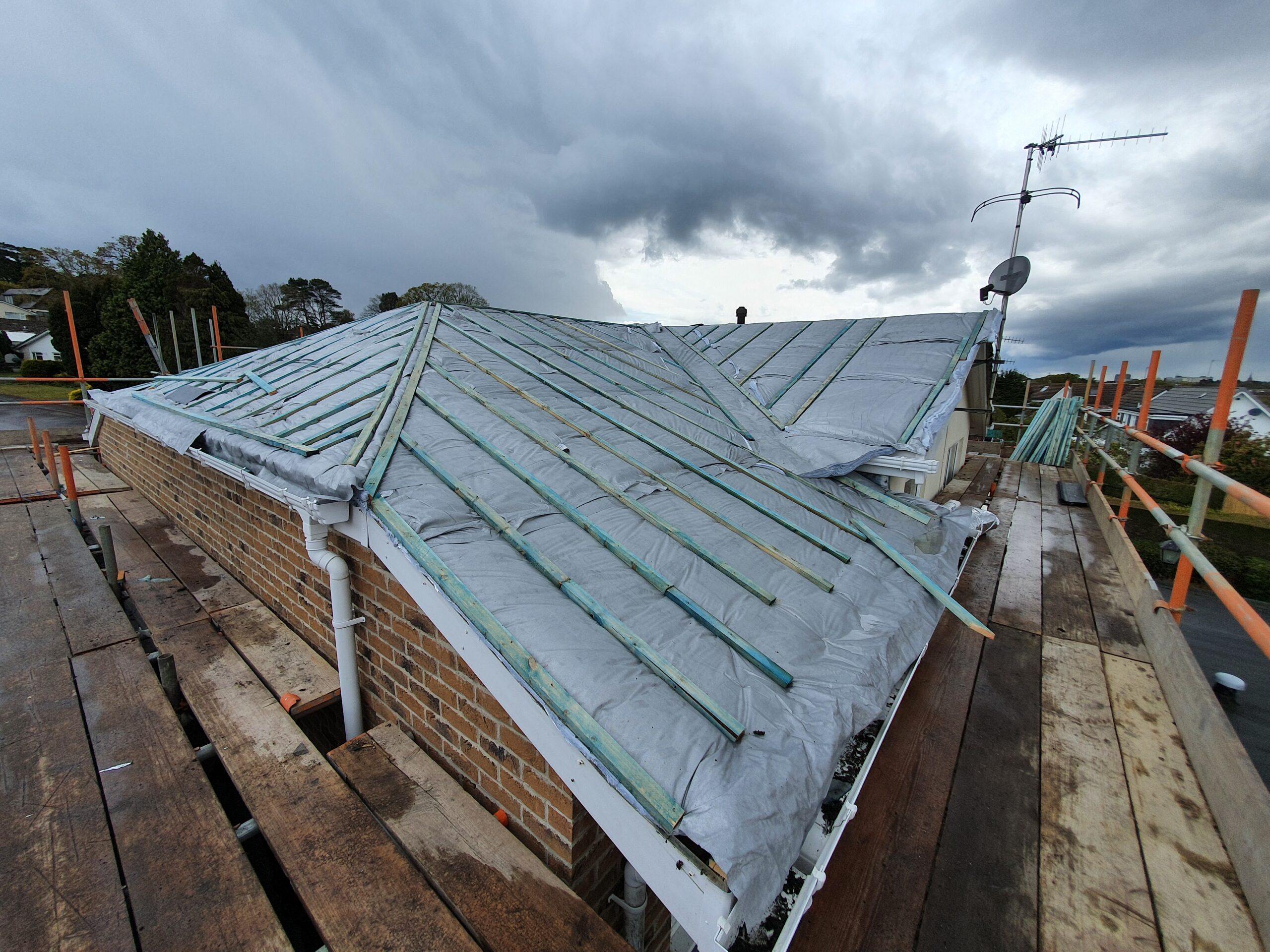 Roof insulation with SuperFOIL